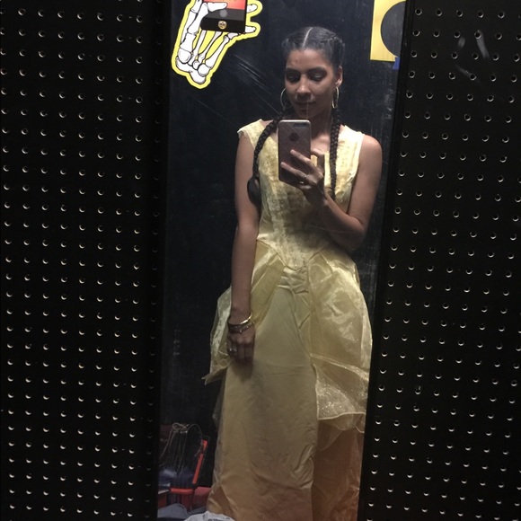 Meet your posher! - Picture 3 of 13